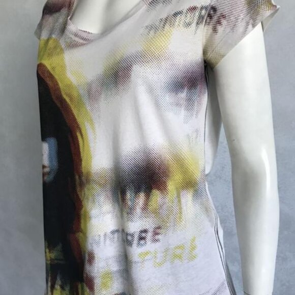 NWOT VIintage CALVIN KLEIN JEANS  Women\'s T-shirt With Portrait and Glitter